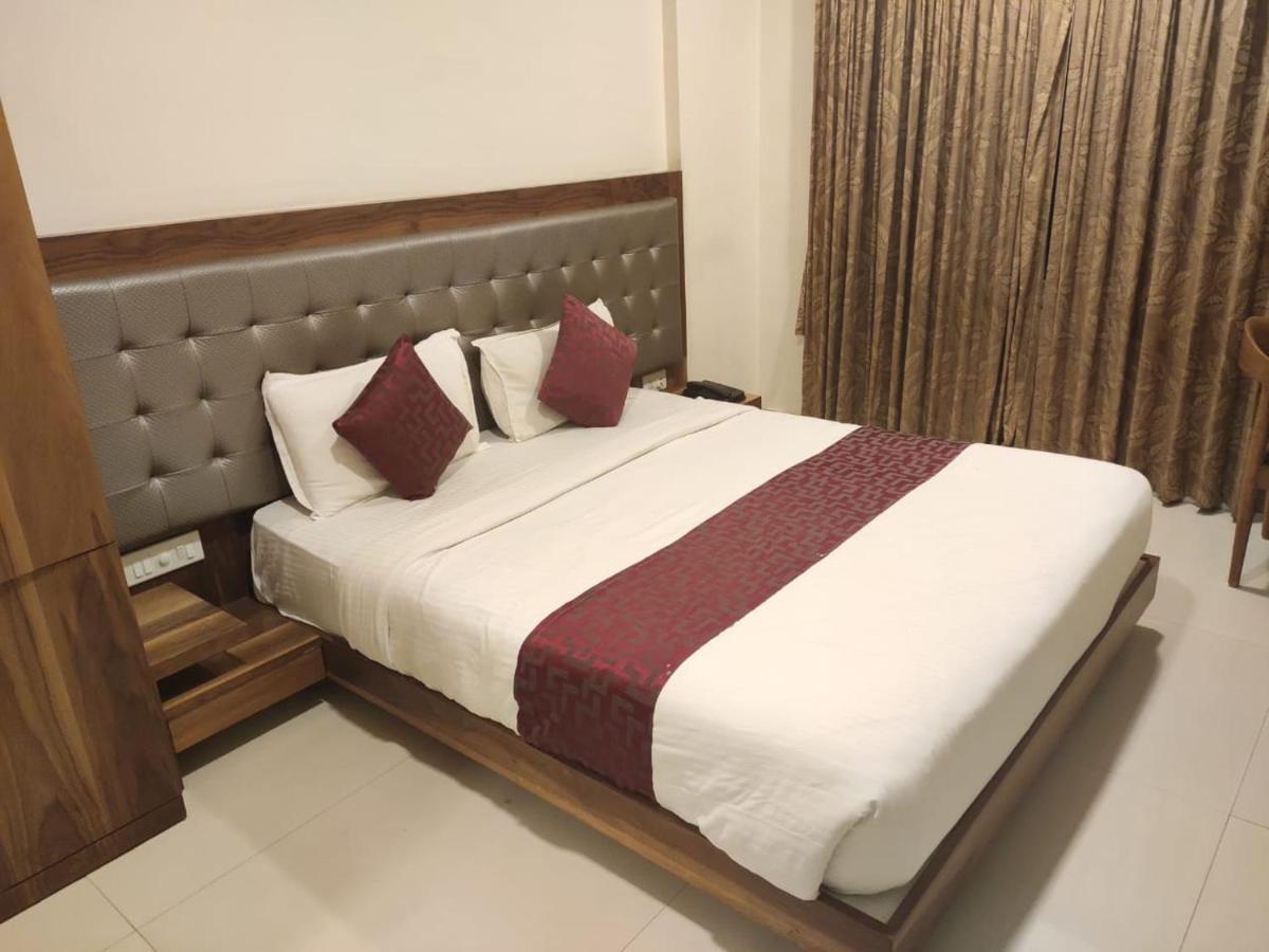 Hotel Powai Comfort Мумбаї Екстер'єр фото