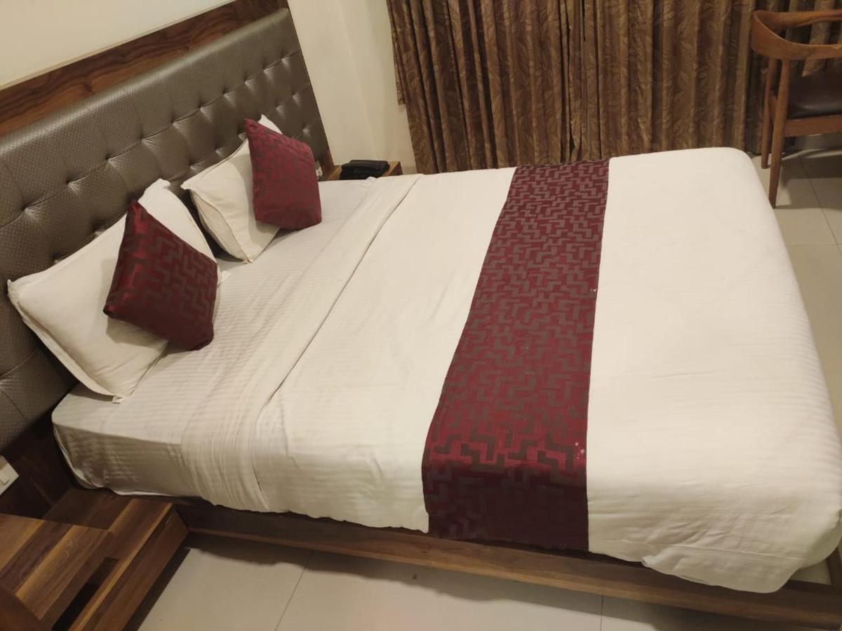 Hotel Powai Comfort Мумбаї Екстер'єр фото